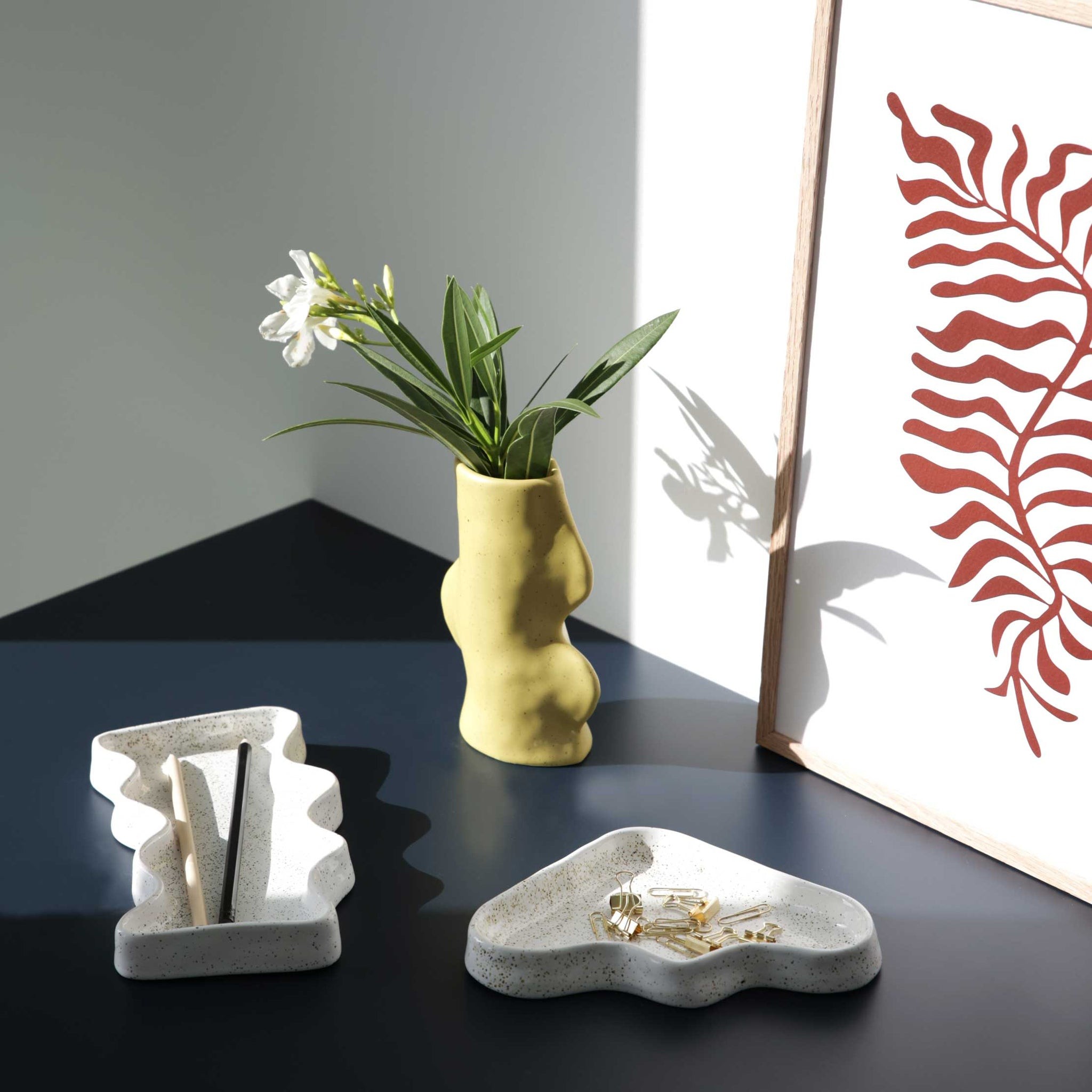 Ceramic Wave Tray – White Triangle | Hertwill