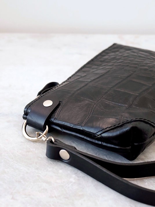 POUCH Wallet with Wrist Strap - Black Alligator | Hertwill