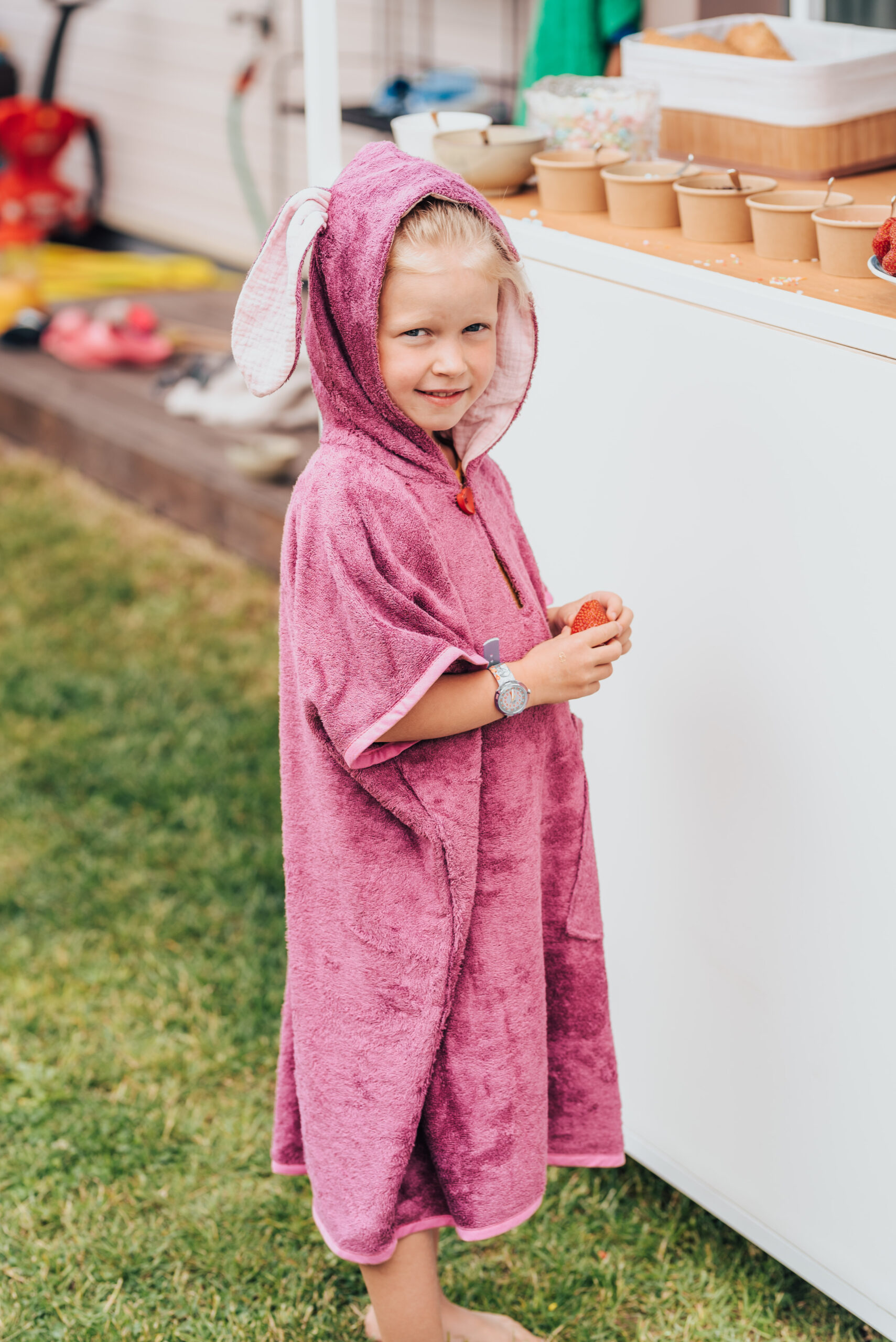 Short-Sleeve Poncho RABBIT - For KIDS (Size 122-150) | Hertwill